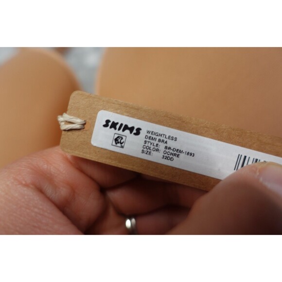 SKIMS 32DD Weightless Demi Bra BR-DEM-1893 NWT - Picture 6 of 7